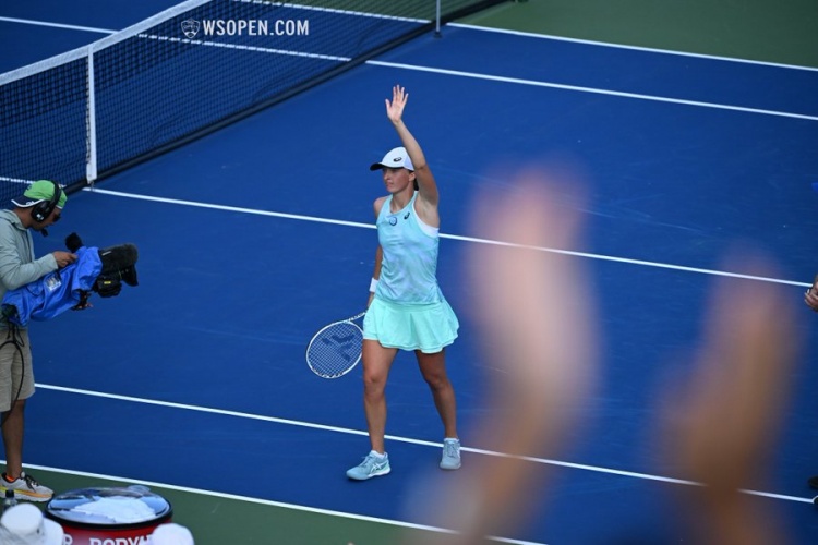 战和质疑 战和质疑